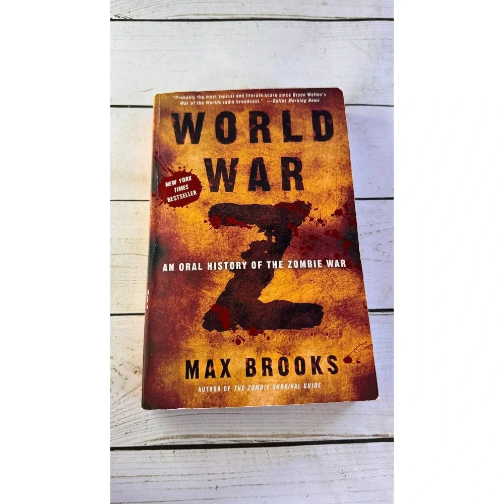 World War Z Max Brooks 2006 First Paperback Edition Zombie Fiction